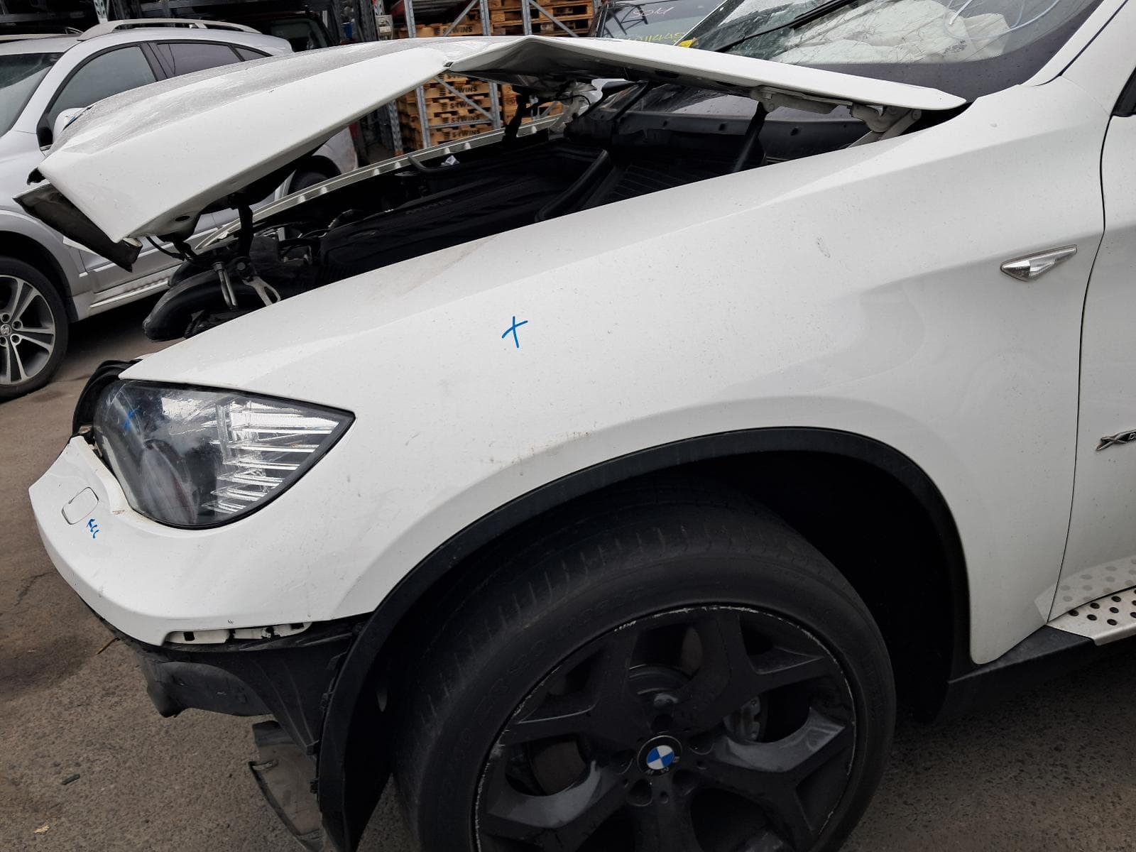 2011 BMW X6 8