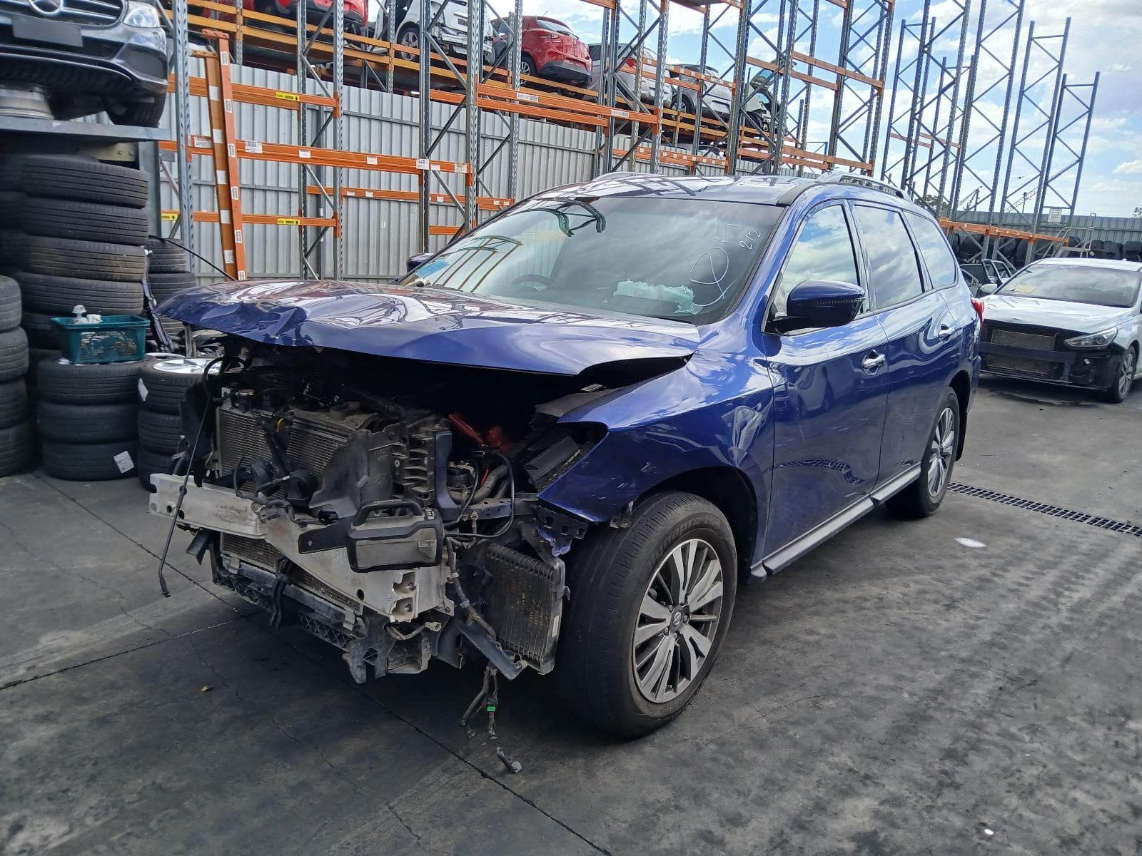 Featured wrecking vehicle: 2019 NISSAN PATHFINDER (stock SPN622)