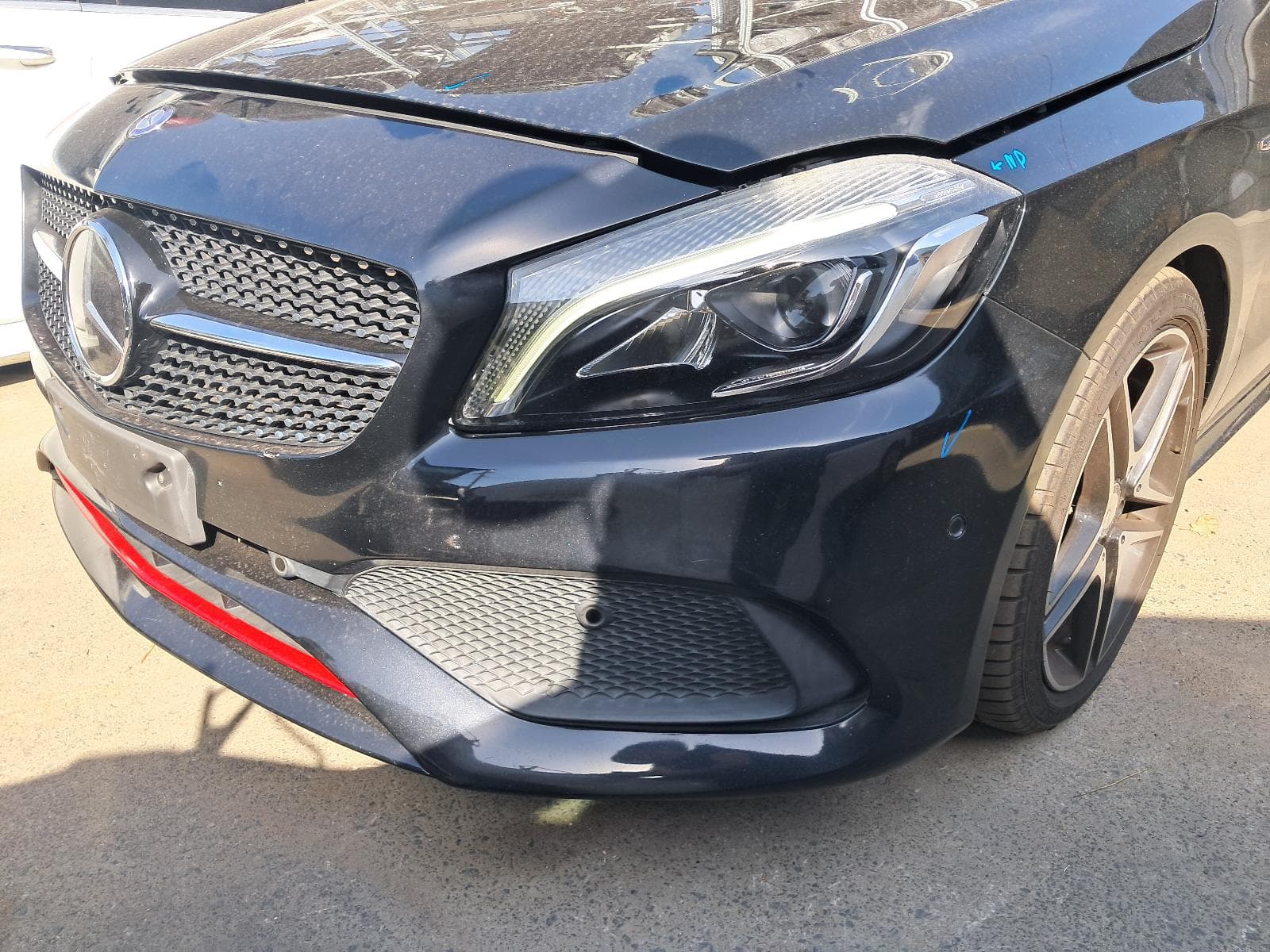 2016 MERCEDES A CLASS 9