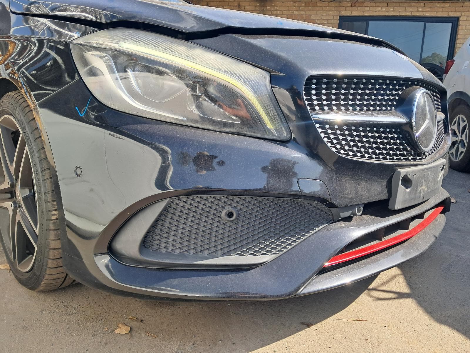 2016 MERCEDES A CLASS 10