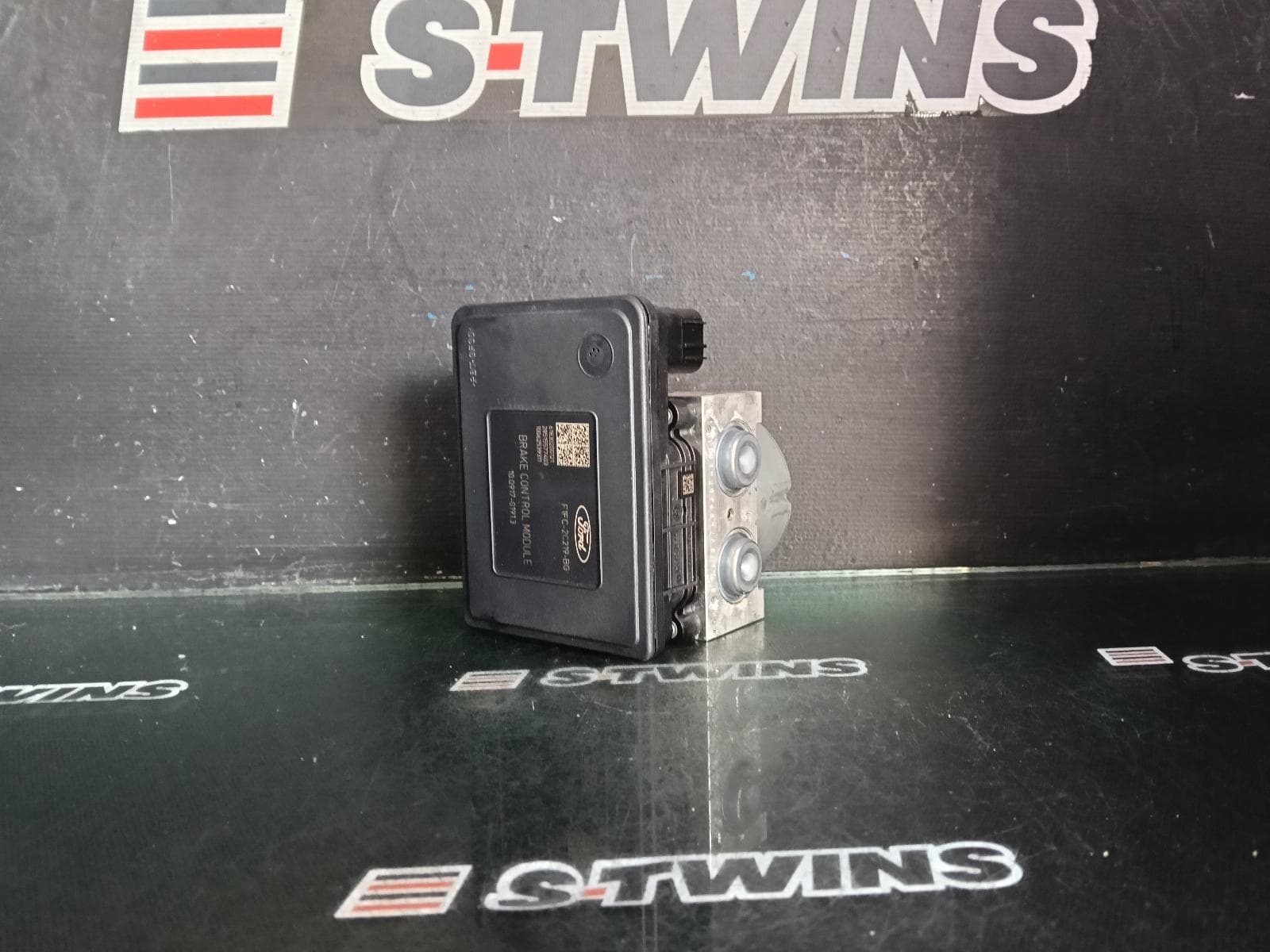 Used auto part listing image: 2017 FORD FOCUS ABS PUMP MODULATOR LZ, P/N F1FC2C219BG, 07/15-11/18 0000381535
