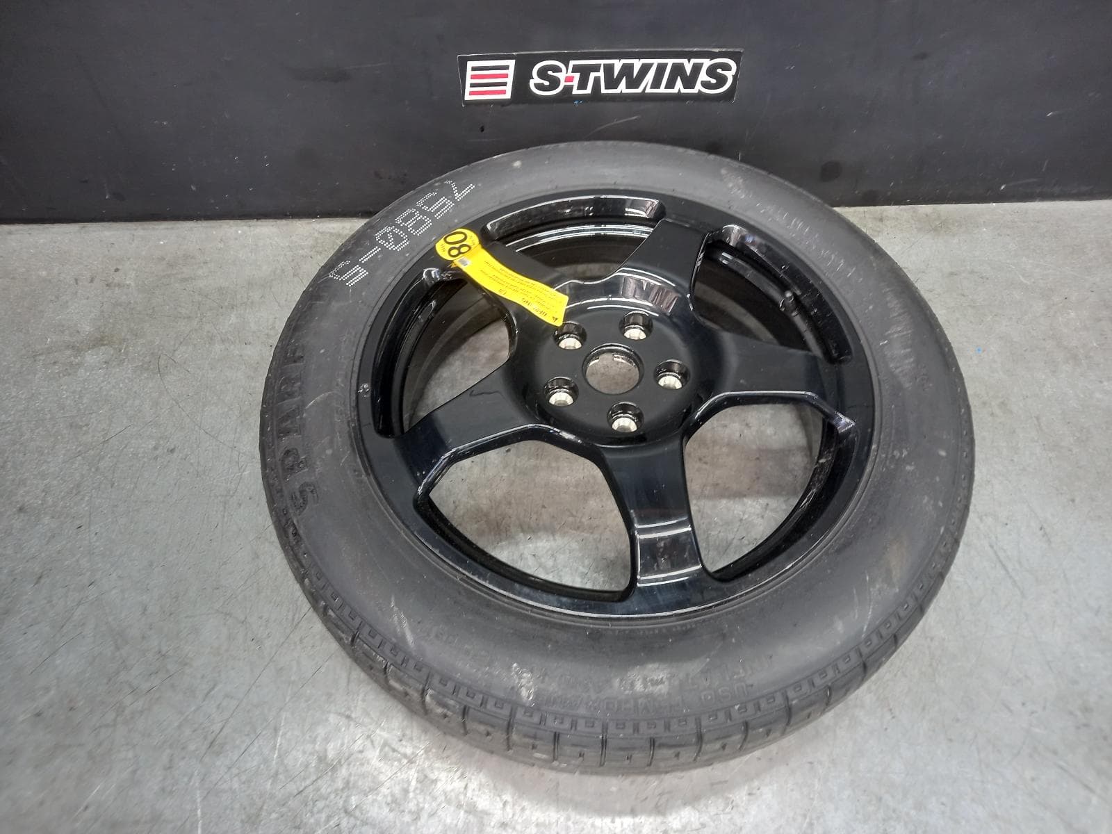 Used auto part listing image: 2017 JEEP GRANDCHEROKEE WHEEL STANDARD STEEL FULL SIZE SPARE, SRT8/SRT, WK, 10/10-02/22 0000383493