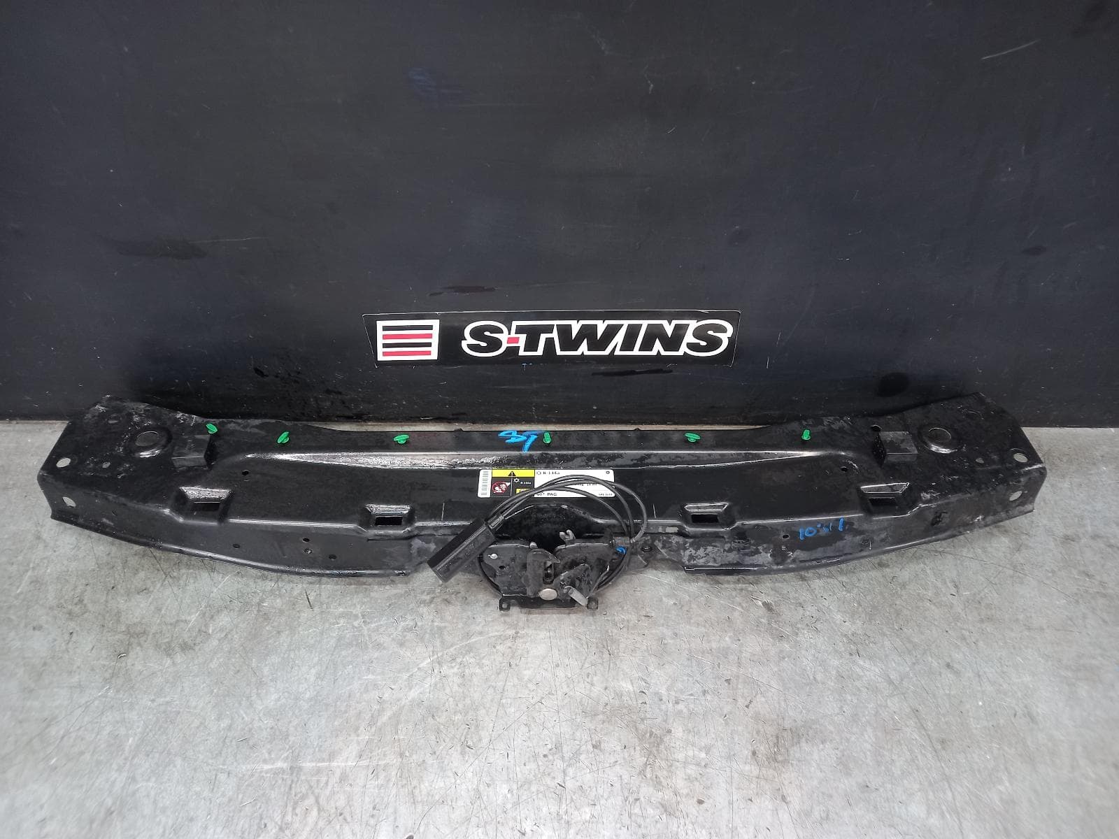 Used auto part listing image: 2017 JEEP GRANDCHEROKEE RADIATOR SUPPORT PETROL, BOLT ON TYPE, WK, 10/10-02/22 0000383506