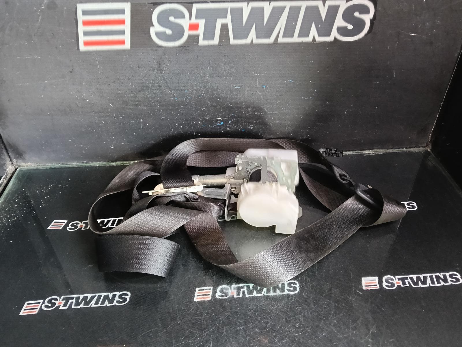 Used auto part listing image: 2014 LEXUS NX SEAT BELT STALK LH FRONT, SEAT BELT ONLY, AGZ/AYZ#, 02/14-12/21 0000381049