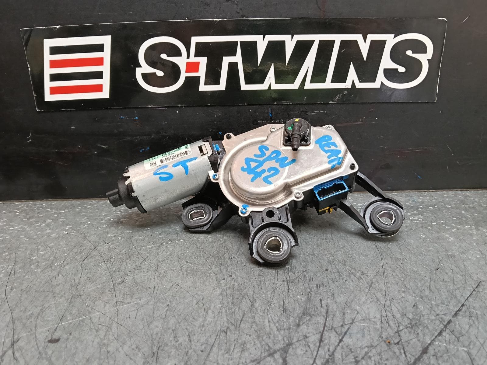 Used auto part listing image: 2013 AUDI Q5 WIPER MOTOR T/GATE, 12/08- 0000380958