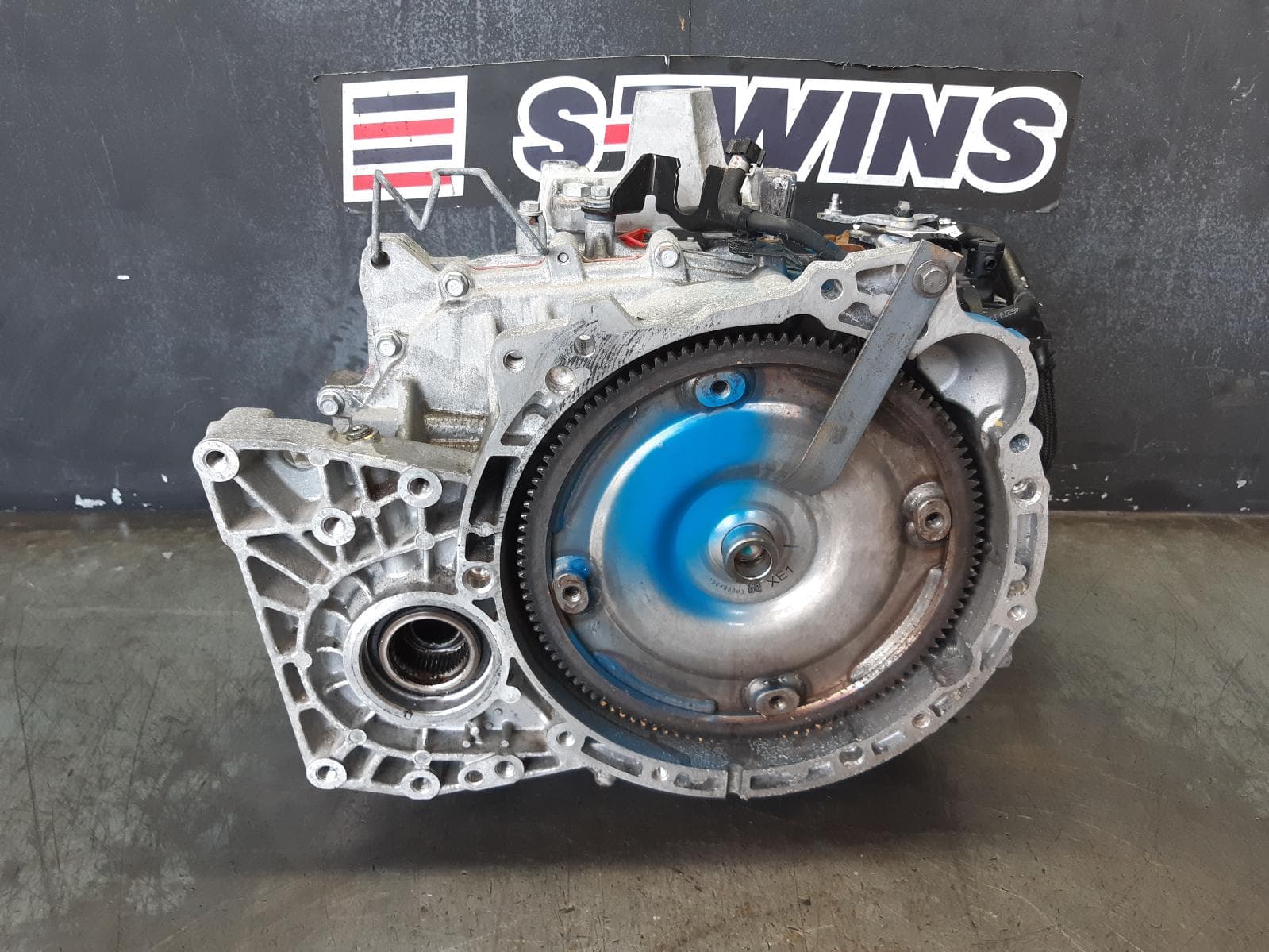 Used auto part listing image: 2015 JEEP PATRIOT TRANS GEARBOX AUTO, AWD, PETROL, 2.4, 6F24F TYPE (HAS SIDE PUMP), NO TRANSFER CASE, MK, 04/13-12/16 0000233683