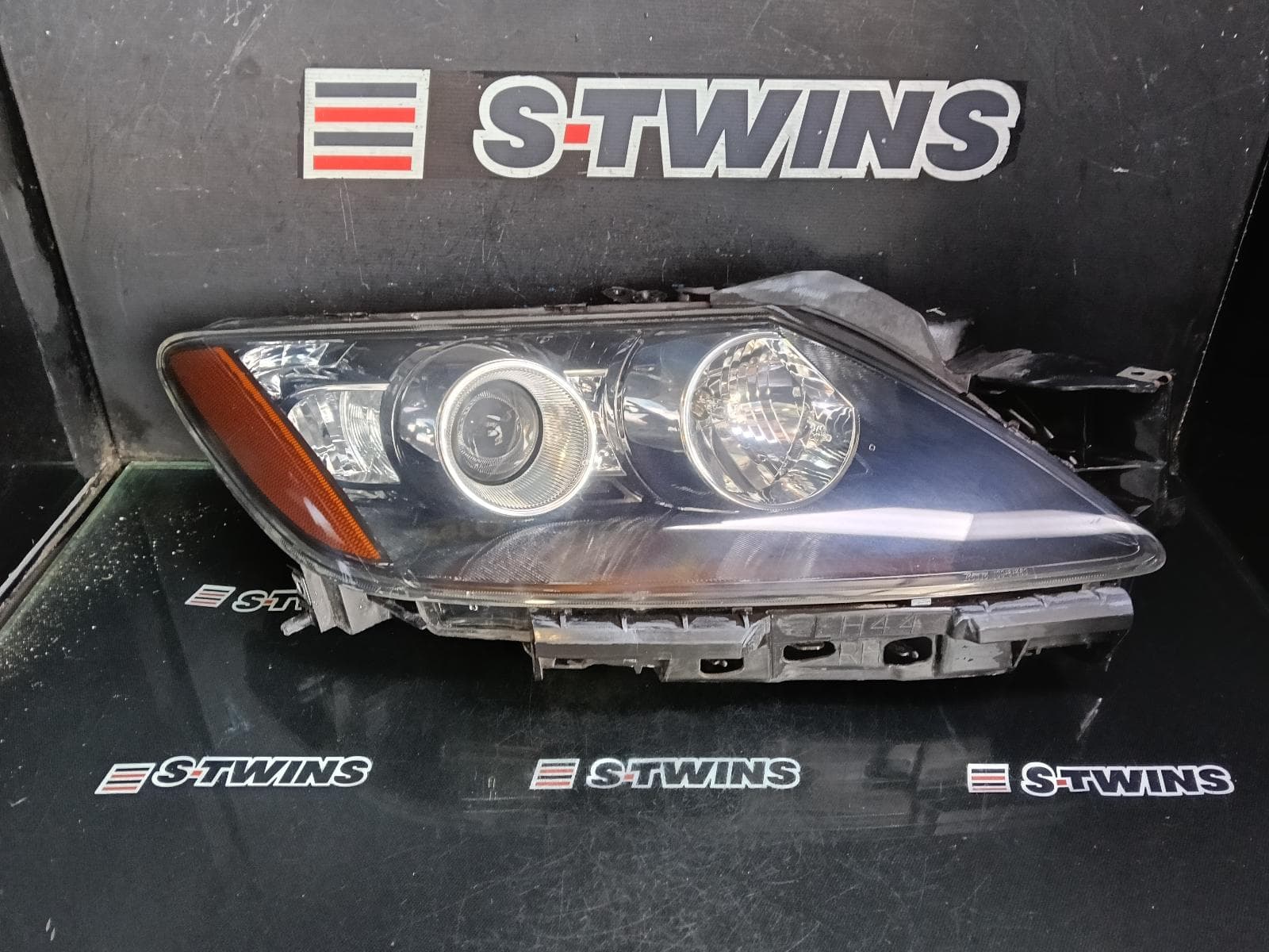 Used auto part listing image: 2010 MAZDA CX7 RIGHT HEADLAMP ER, HALOGEN TYPE, 06/09-02/12 0000381901