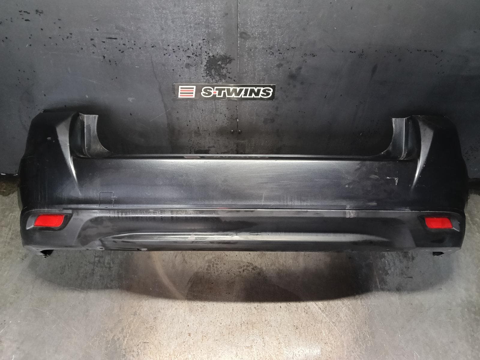 Used auto part listing image: 2017 SUBARU IMPREZA REAR BUMPER G5, BUMPER BAR, NON PARK SENSOR TYPE, HATCH, 09/16-09/23 0000381652