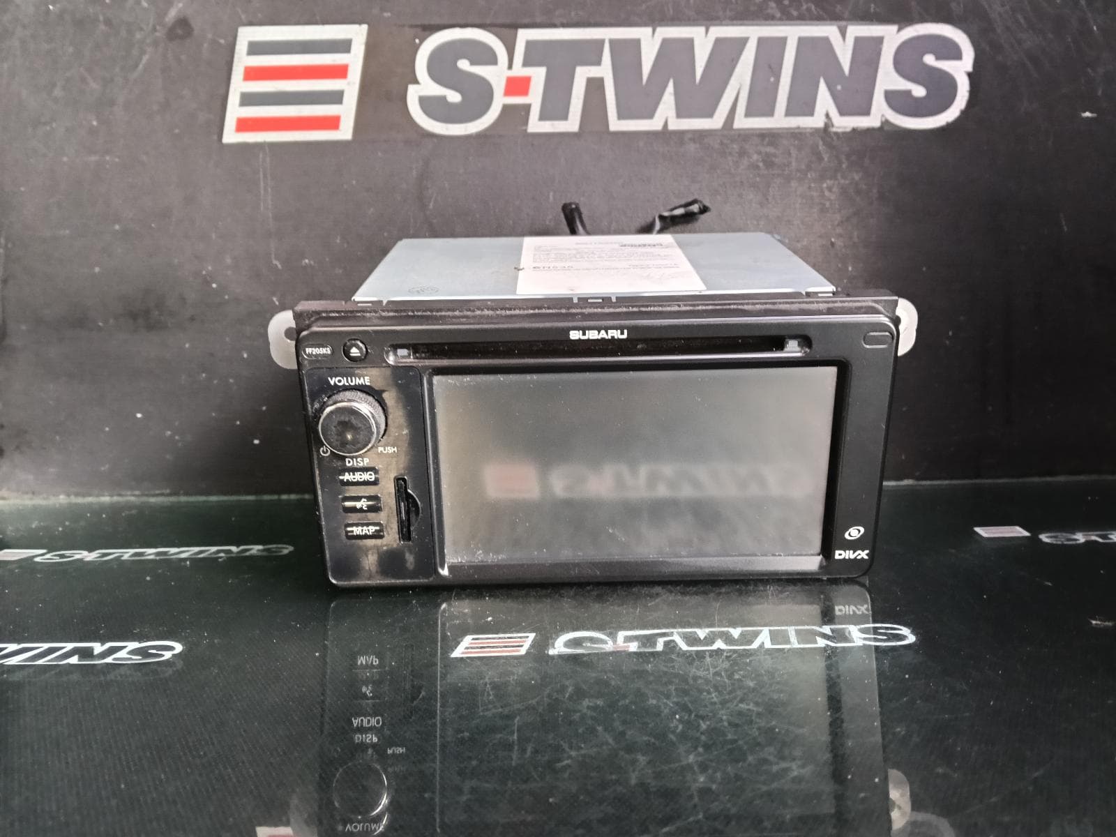 Used auto part listing image: 2013 SUBARU FORESTER SAT NAV HEAD UNIT (P/N ON FACE FF205KS), SJ, 12/12-03/15 0000381780