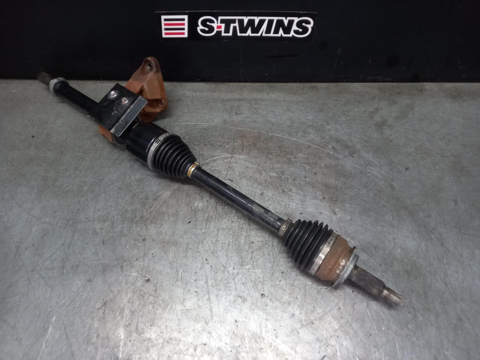 Used auto part listing image: 2021 MITSUBISHI ECLIPSE CROSS RIGHT DRIVESHAFT FRONT, FWD/AWD, YA-YB, 11/17- 0000382313