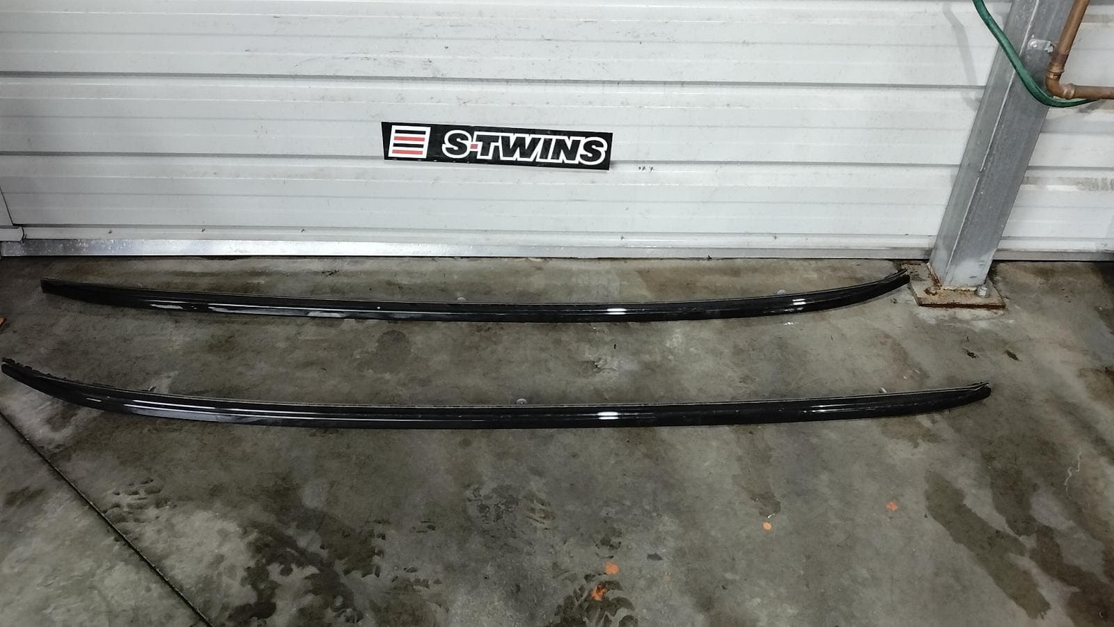 Used auto part listing image: 2022 BMW X5 ROOF RACK BARS G05, 08/18- 0000382842