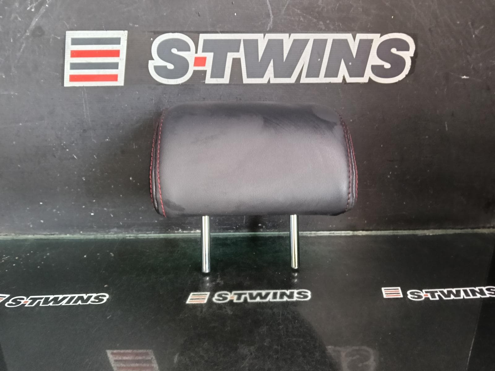 Used auto part listing image: 2019 MITSUBISHI ASX HEADREST RH REAR, XA-XD, 05/10-12/24 0000384982