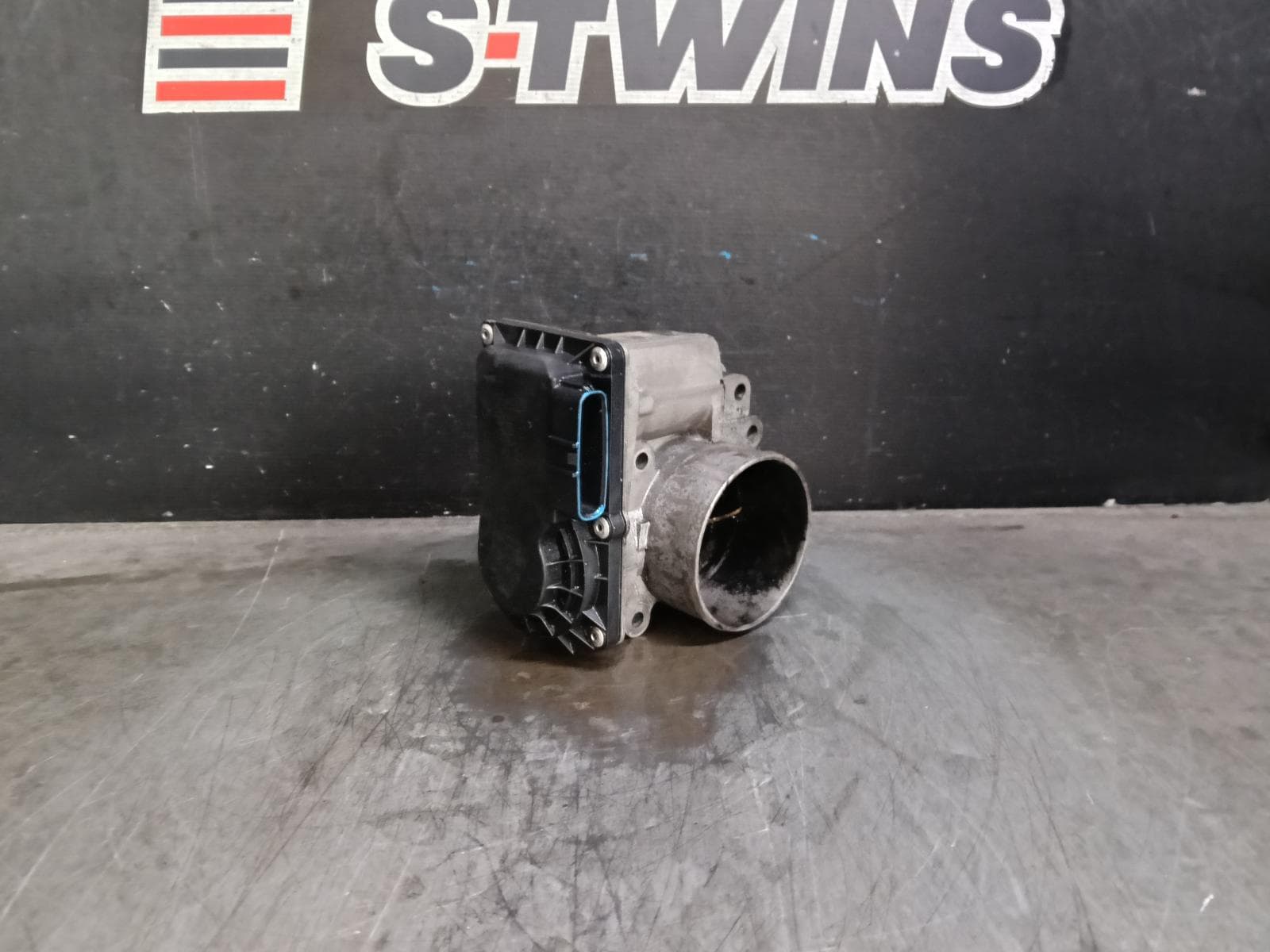 Used auto part listing image: 2013 SUBARU FORESTER THROTTLE BODY 2.0, EE20, DIESEL, SJ, 02/08-08/18 0000384490