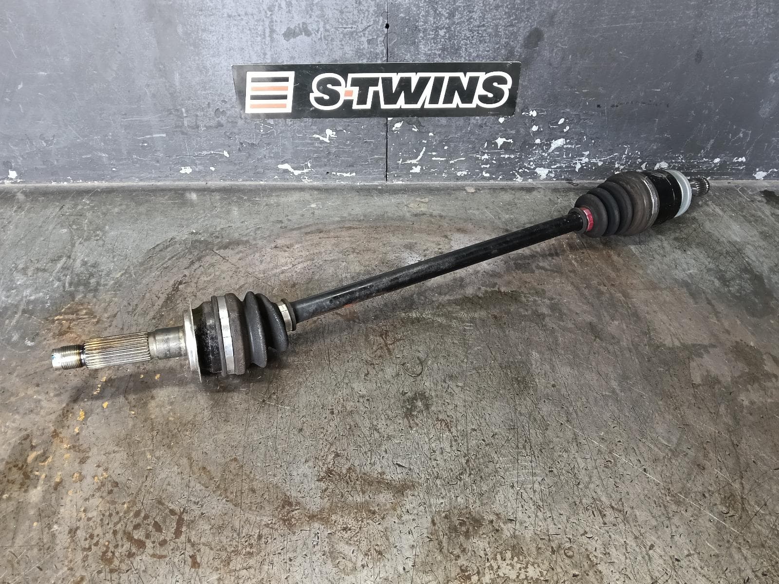 Used auto part listing image: 2020 SUBARU IMPREZA LEFT DRIVESHAFT REAR, G5, 09/16-09/23 0000384143