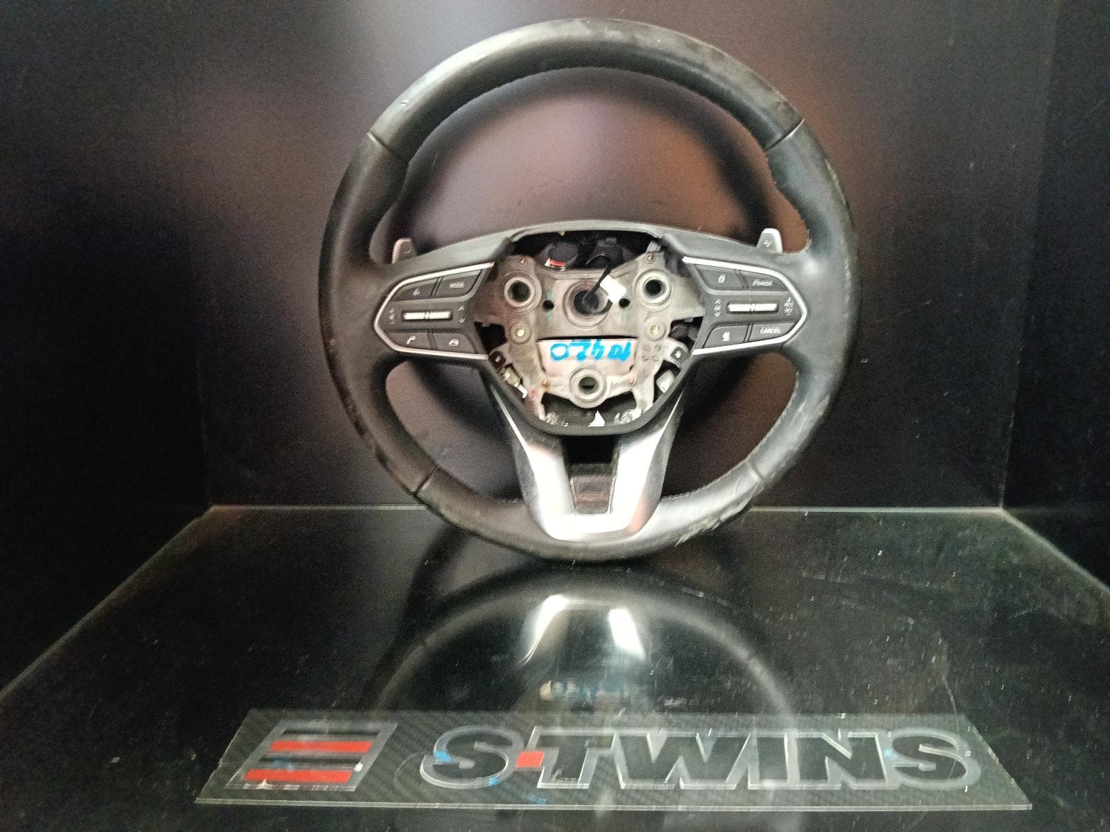 Used auto part listing image: 2021 HYUNDAI PALISADE STEERING WHEEL NAPPA LEATHER, W/ HEATED TYPE, LX2, 07/20- 0000384834