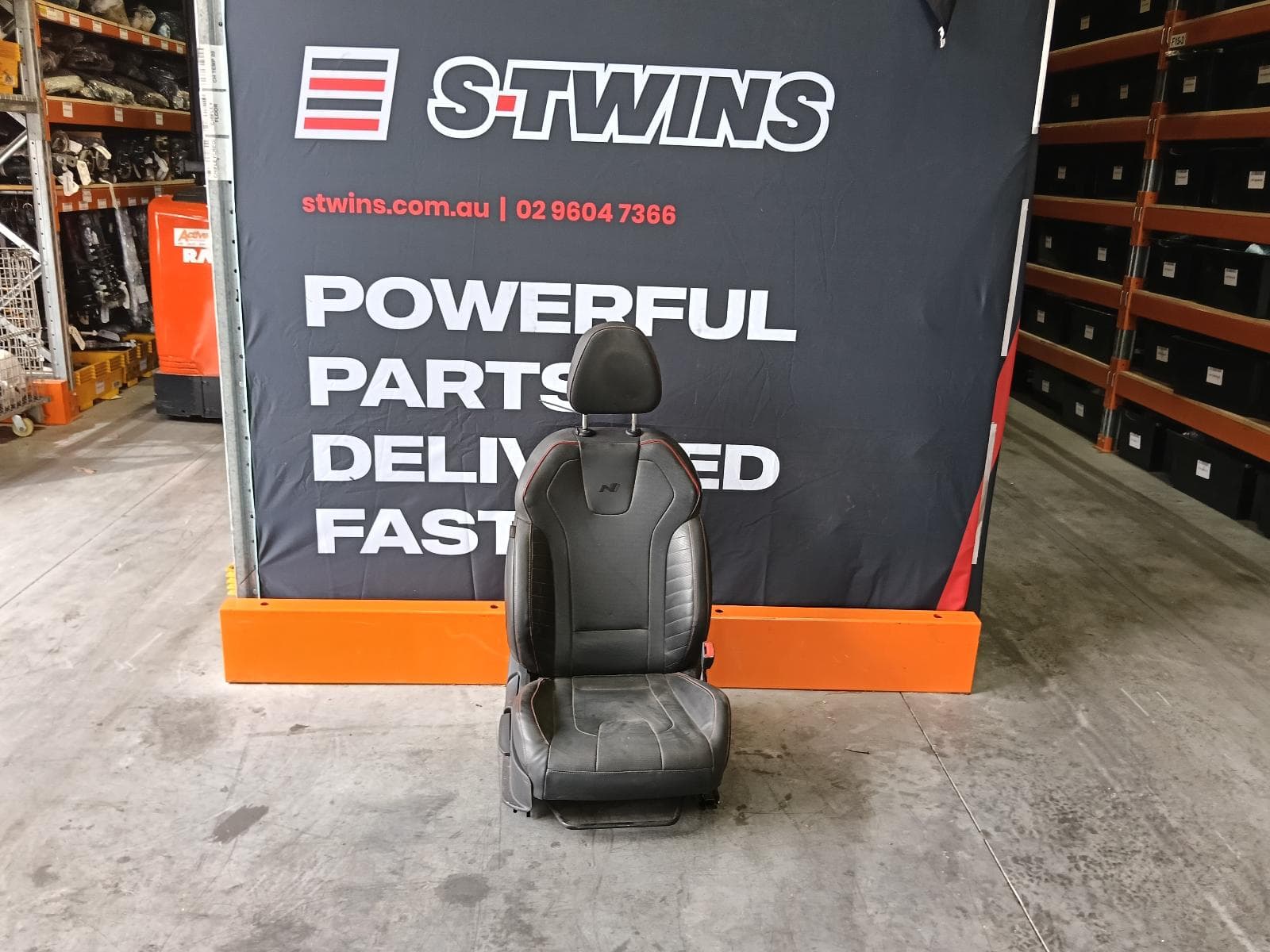 Used auto part listing image: 2021 HYUNDAI I30 FRONT SEAT RH FRONT, CN7, SEDAN (S.KOREA VIN KMHL), LEATHER, RED STITCH, N LINE/N LINE PREMIUM, 08/20- 0000384275