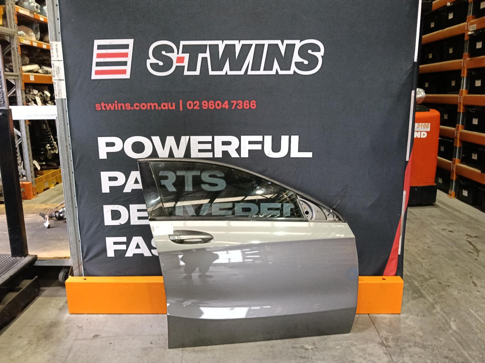 Used auto part listing image: 2014 MERCEDES A CLASS RIGHT FRONT DOOR W176, 09/12-03/18 0000383587