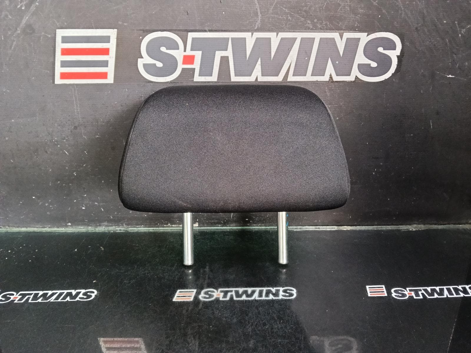Used auto part listing image: 2018 MAZDA 3 HEADREST LH REAR, CLOTH, BN, 05/16-02/19 0000384476