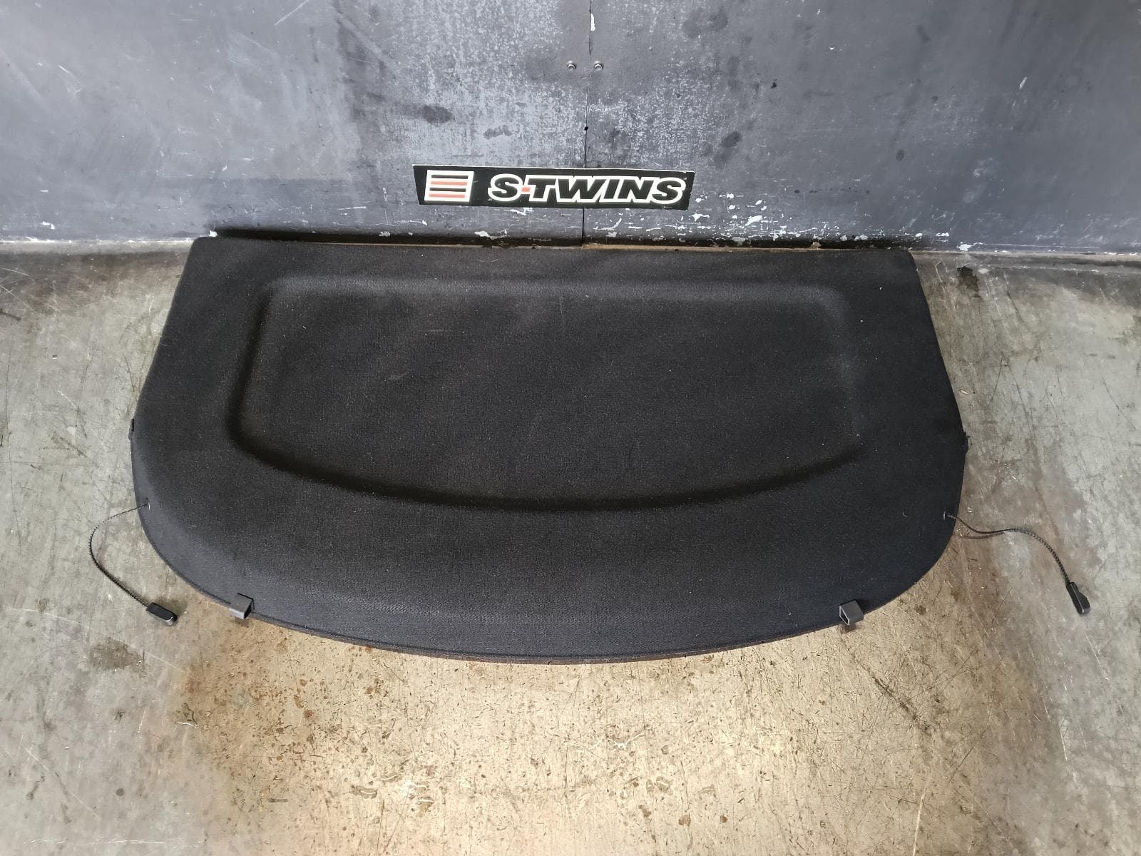 Used auto part listing image: 2018 MAZDA 3 PARCEL SHELF CARGO BLIND PARCEL SHELF, BM-BN, HATCH, 06/13-02/19 0000384477