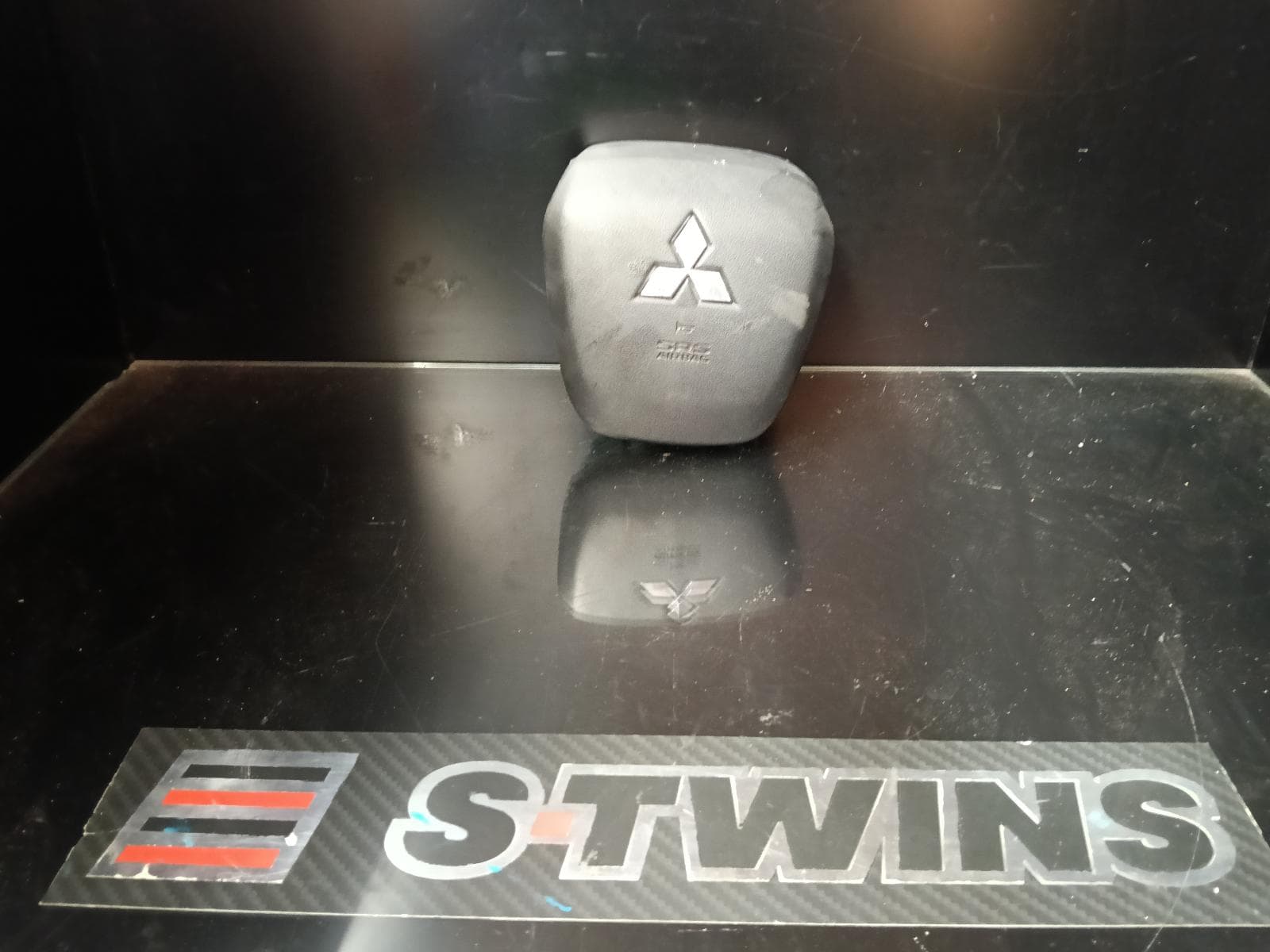 Used auto part listing image: 2022 MITSUBISHI OUTLANDER RIGHT AIRBAG STEERING WHEEL, ZM, 08/21- 0000383734