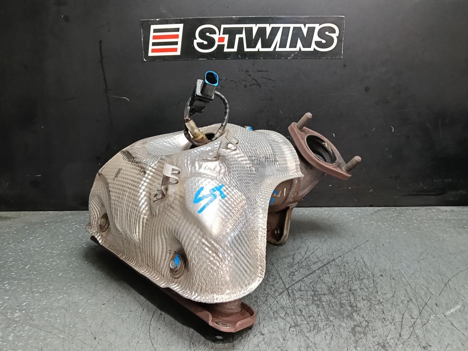 Used auto part listing image: 2014 HYUNDAI IX35 CATALYTIC CONVERTER MANIFOLD-CAT TYPE, 2.0, G4NC, PETROL, LM SERIES, 06/13-01/16 0000384053