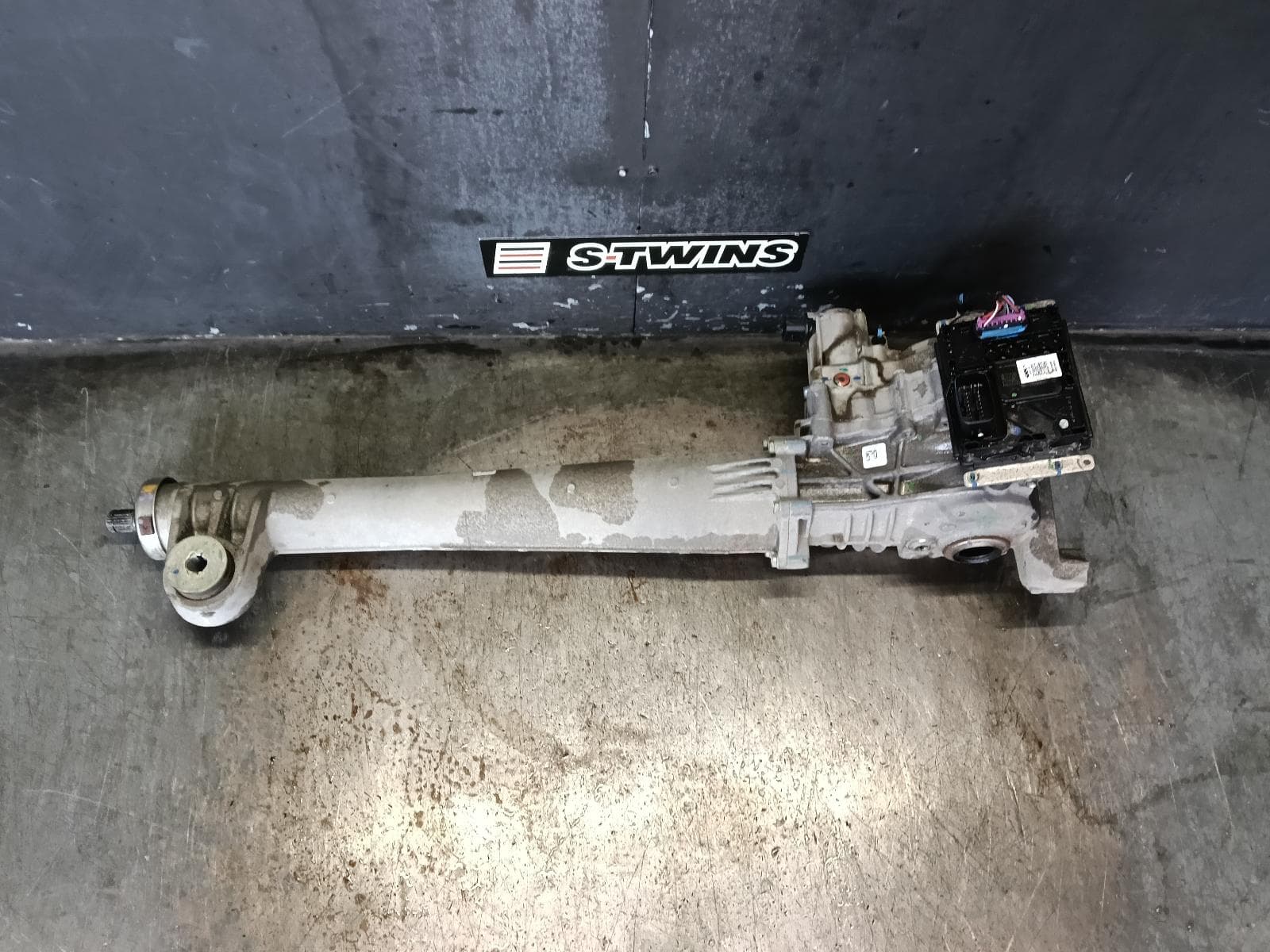 Used auto part listing image: 2018 HOLDEN EQUINOX DIFFERENTIAL CENTRE EQ, 09/17-12/20 0000385161