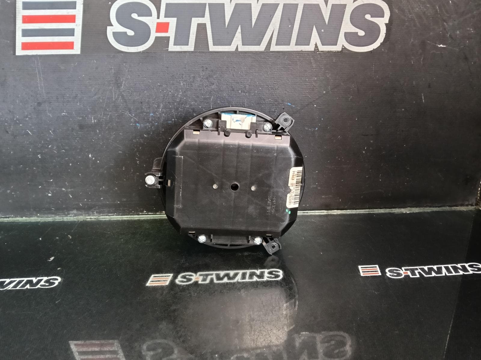 Used auto part listing image: 2018 HOLDEN EQUINOX HEATER FAN MOTOR EQ, 09/17-12/20 0000385257