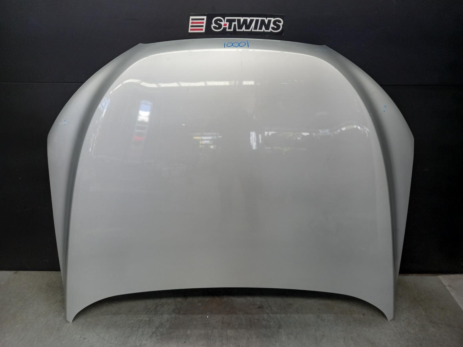 Used auto part listing image: 2017 HOLDEN CAPTIVA BONNET CG, 10/15-06/18 0000386189