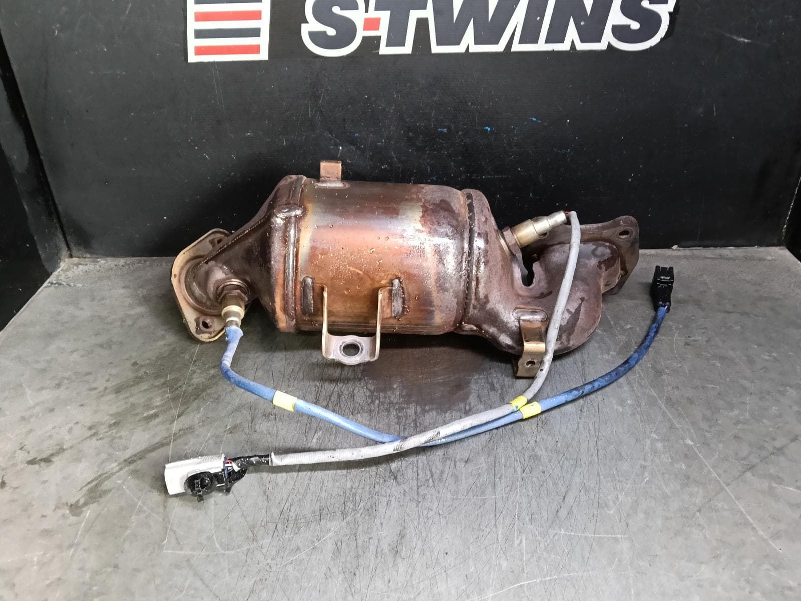 Used auto part listing image: 2018 SUZUKI SWIFT CATALYTIC CONVERTER MANIFOLD-CAT TYPE, 1.4, PETROL, AZ, 04/17-11/23 0000386580