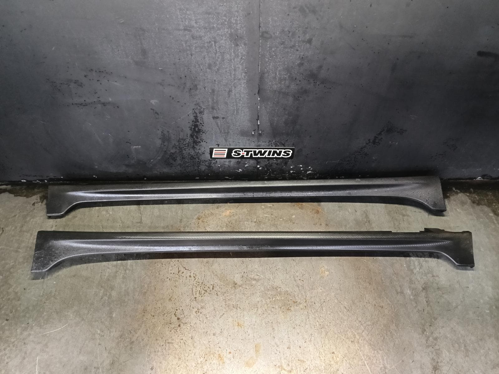 Used auto part listing image: 2018 SUZUKI SWIFT SIDE STEP SKIRT AZ, 04/17-11/23 0000386591