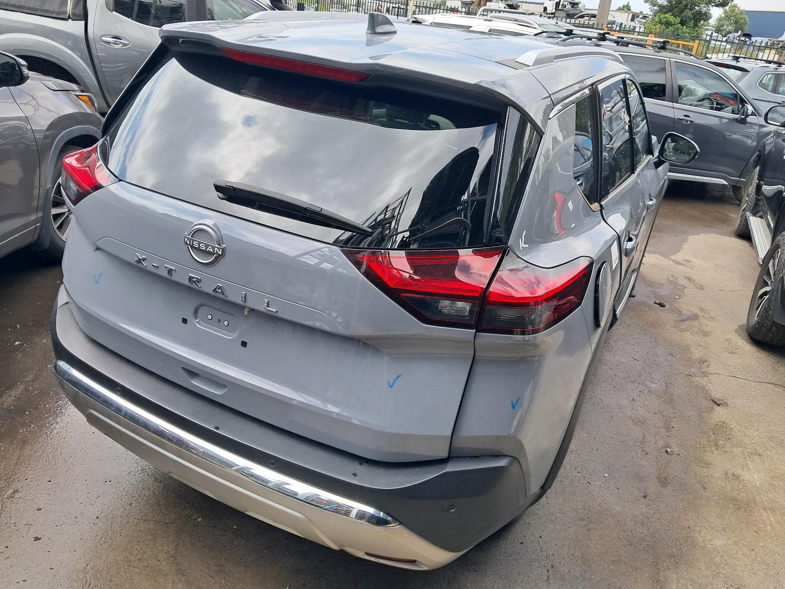 2023 NISSAN XTRAIL 5