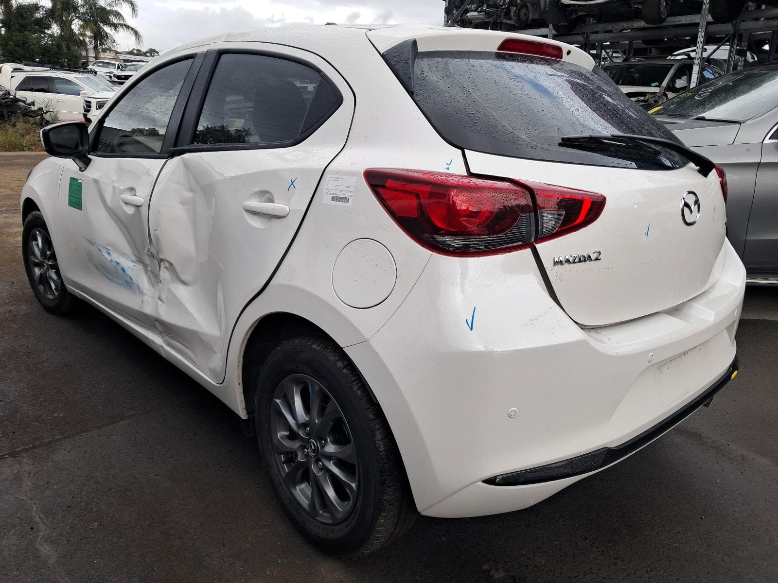 2025 MAZDA 2 4