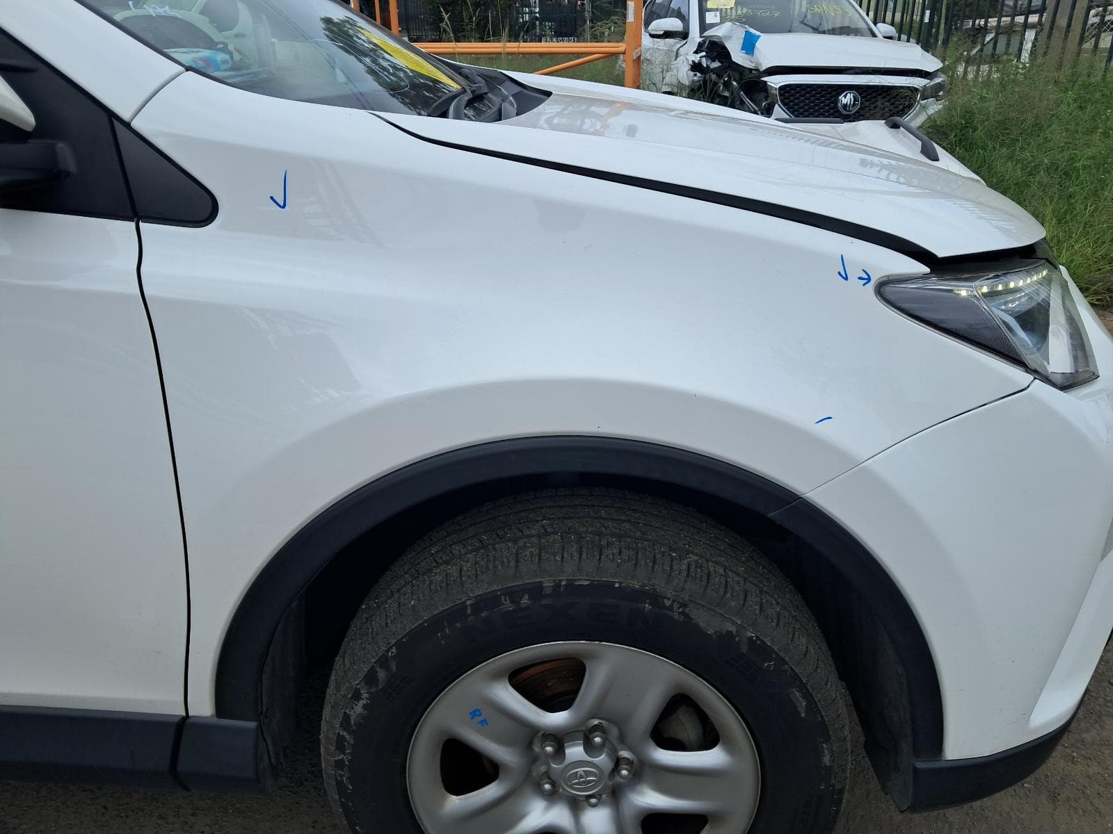 2016 TOYOTA RAV4 11