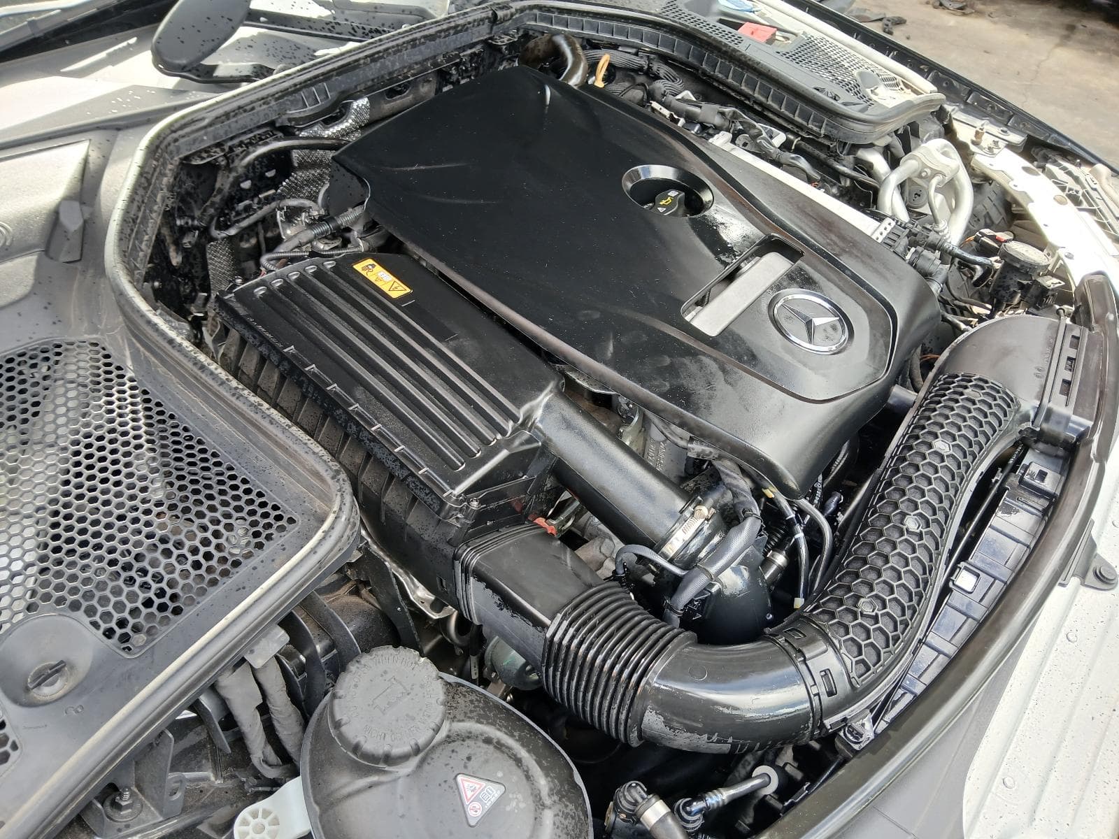2017 MERCEDES C CLASS 6