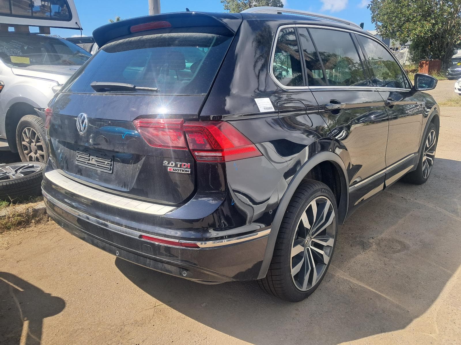 Featured wrecking vehicle: 2017 VOLKSWAGEN TIGUAN (stock SPN603)
