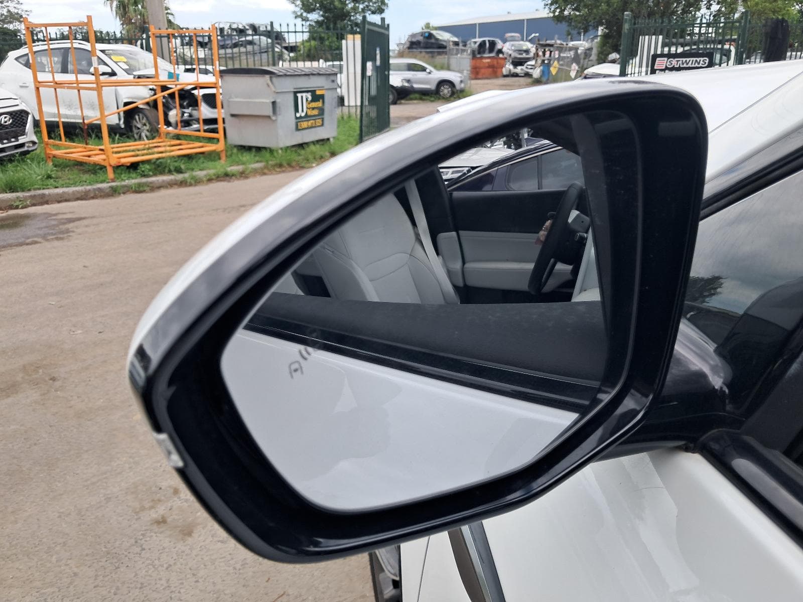 2025 XPENG G6 13