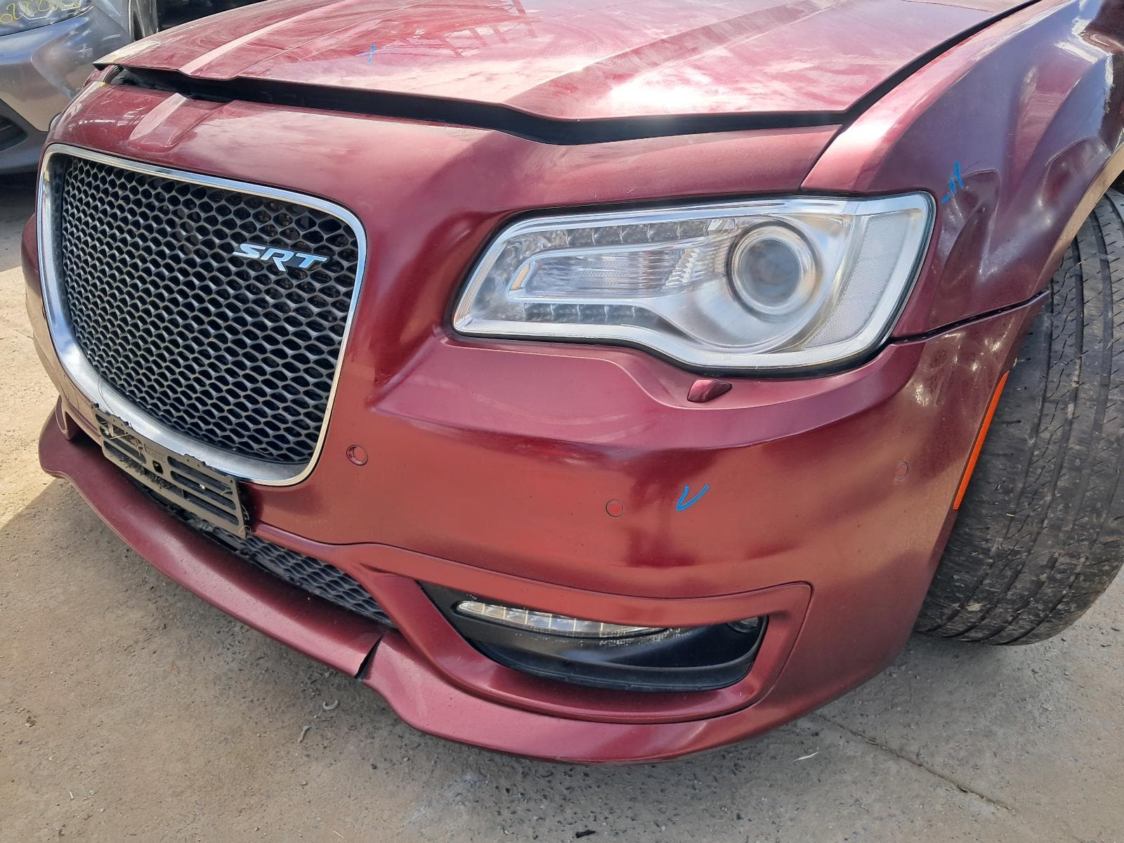 2020 CHRYSLER 300C 9