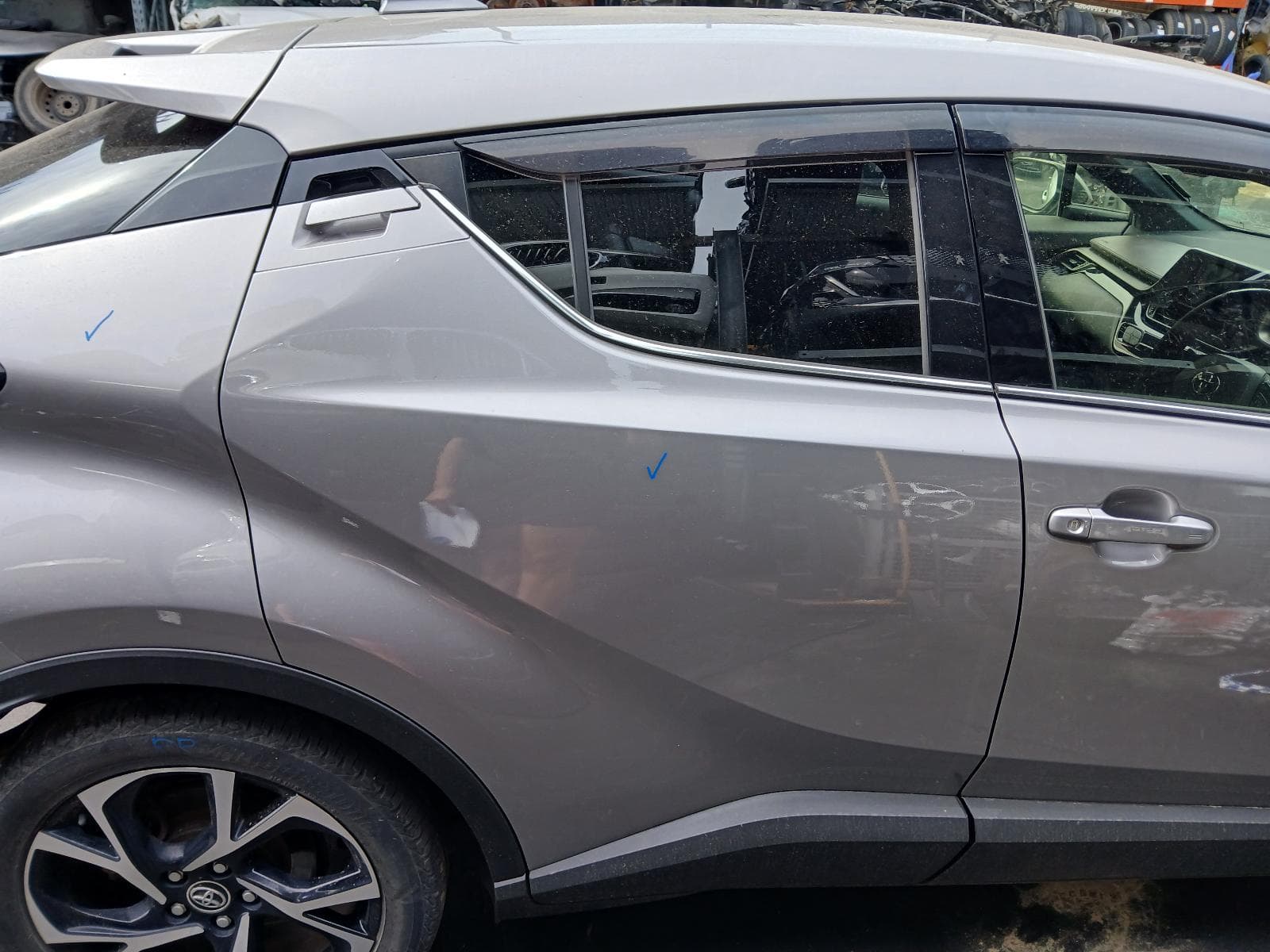 2017 TOYOTA C-HR 15