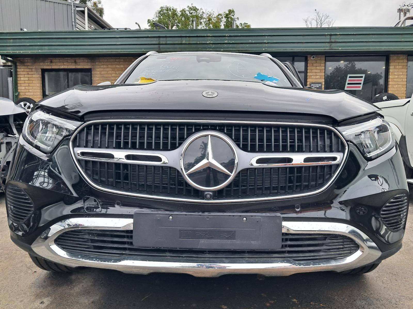 2024 MERCEDES GLC CLASS 12