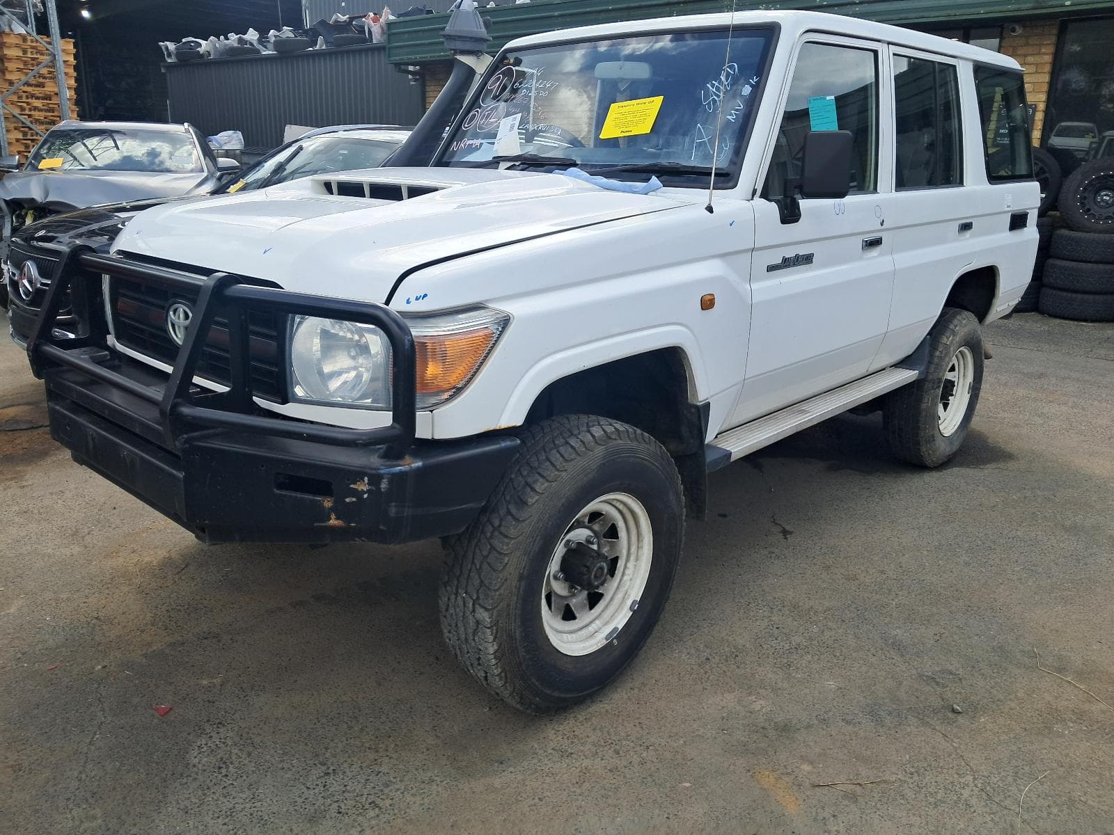 Featured wrecking vehicle: 2018 TOYOTA LANDCRUISER (stock SPN742)