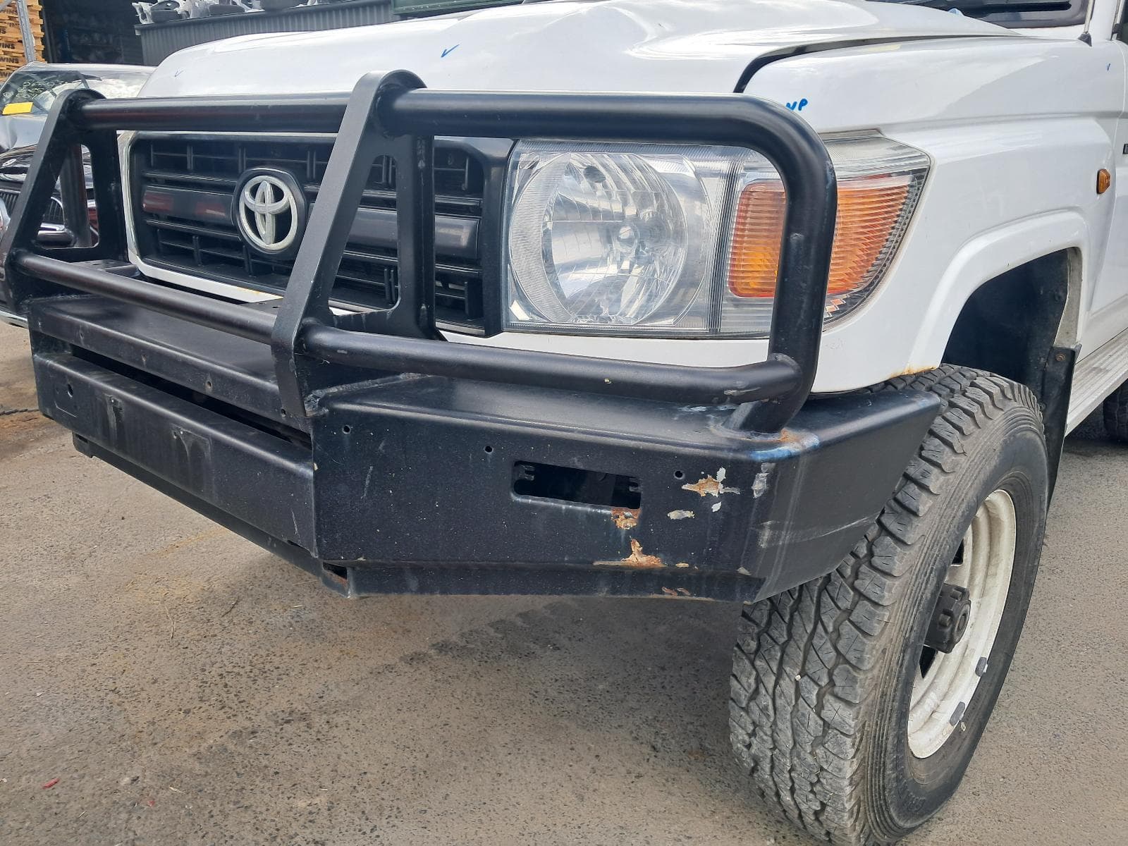 2018 TOYOTA LANDCRUISER 11