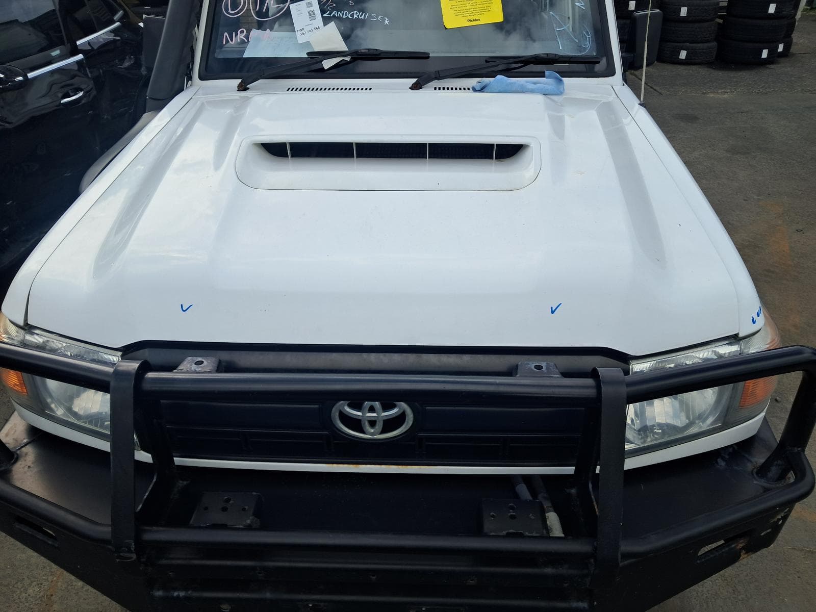 2018 TOYOTA LANDCRUISER 13