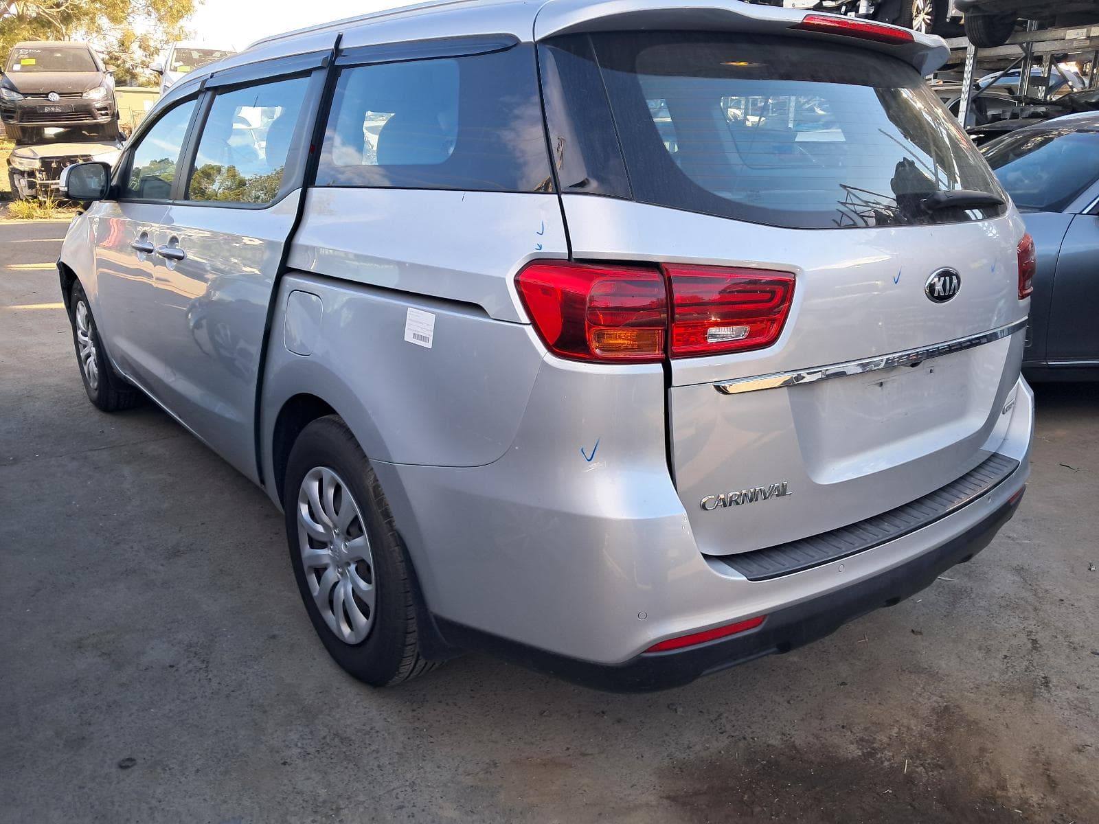 Featured wrecking vehicle: 2019 KIA CARNIVAL/GRAND CARNIVAL (stock 10752)