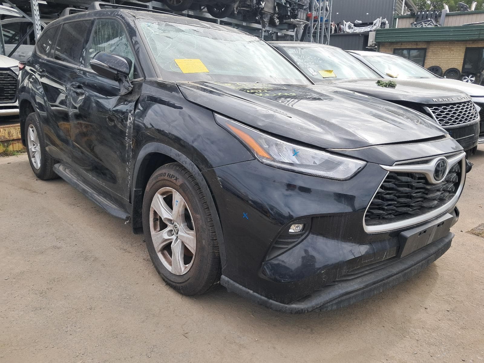 Featured wrecking vehicle: 2022 TOYOTA KLUGER (stock 10781)