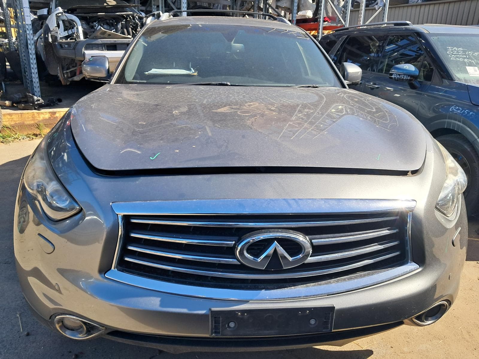 2014 INFINITI QX70 9