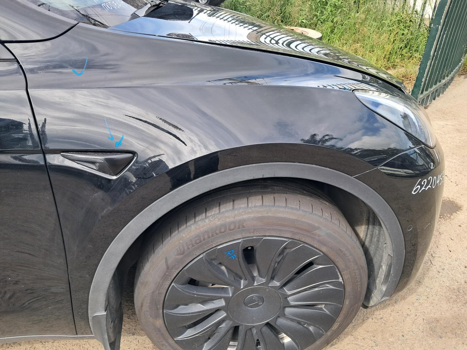 2023 TESLA MODEL Y 12