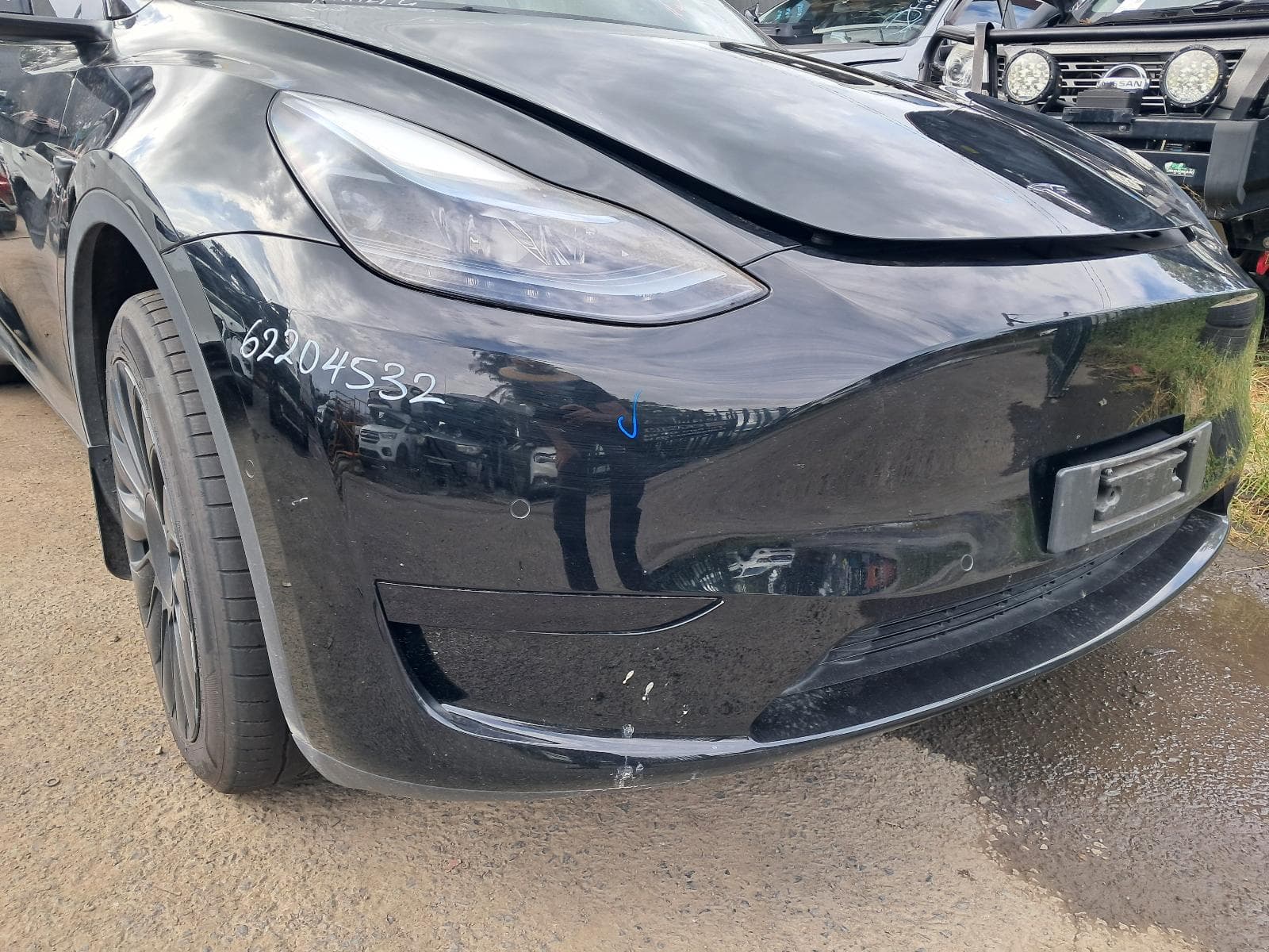 2023 TESLA MODEL Y 8
