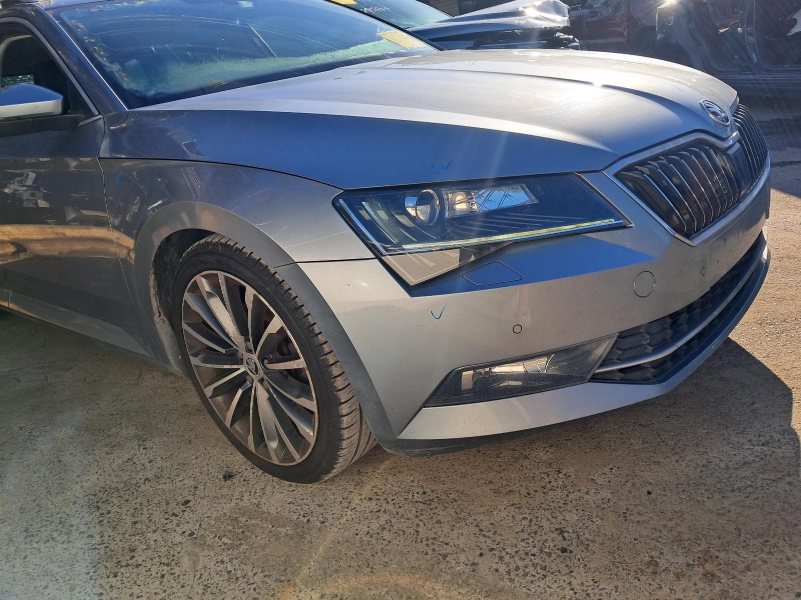 2017 SKODA SUPERB 8