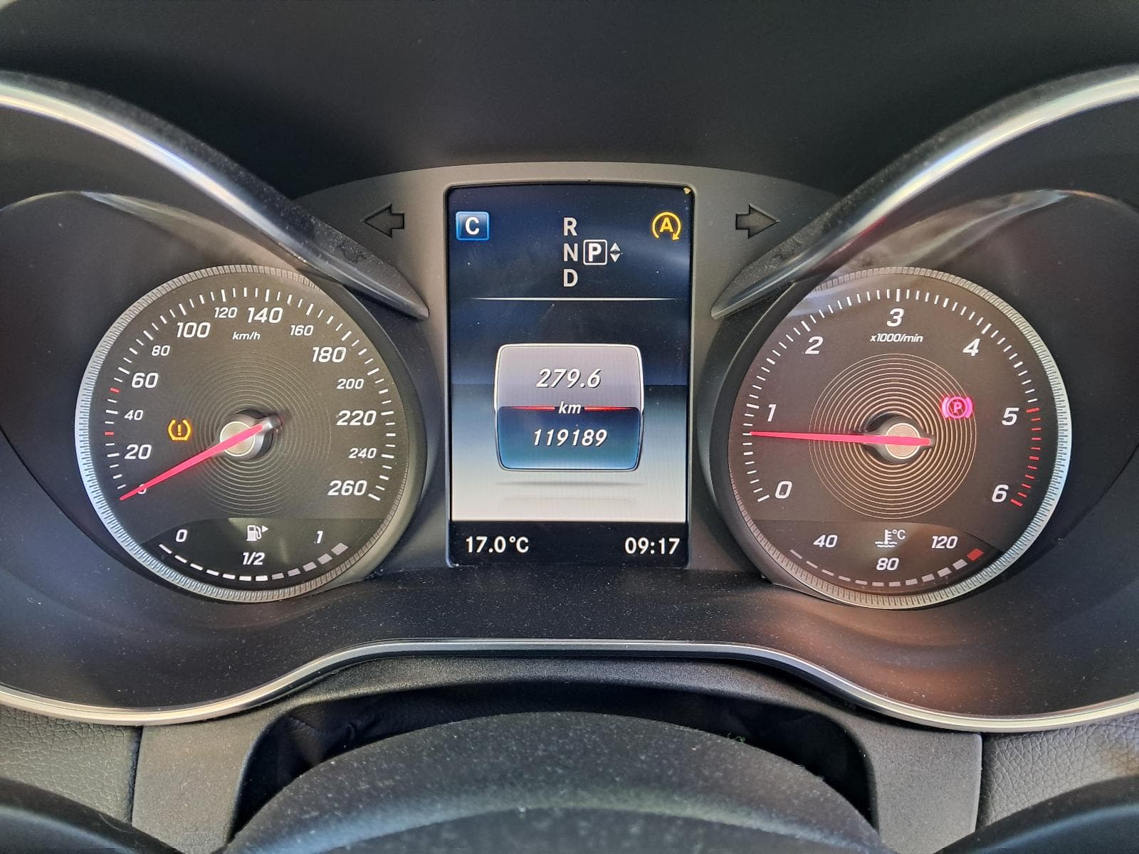 2016 MERCEDES C CLASS 2