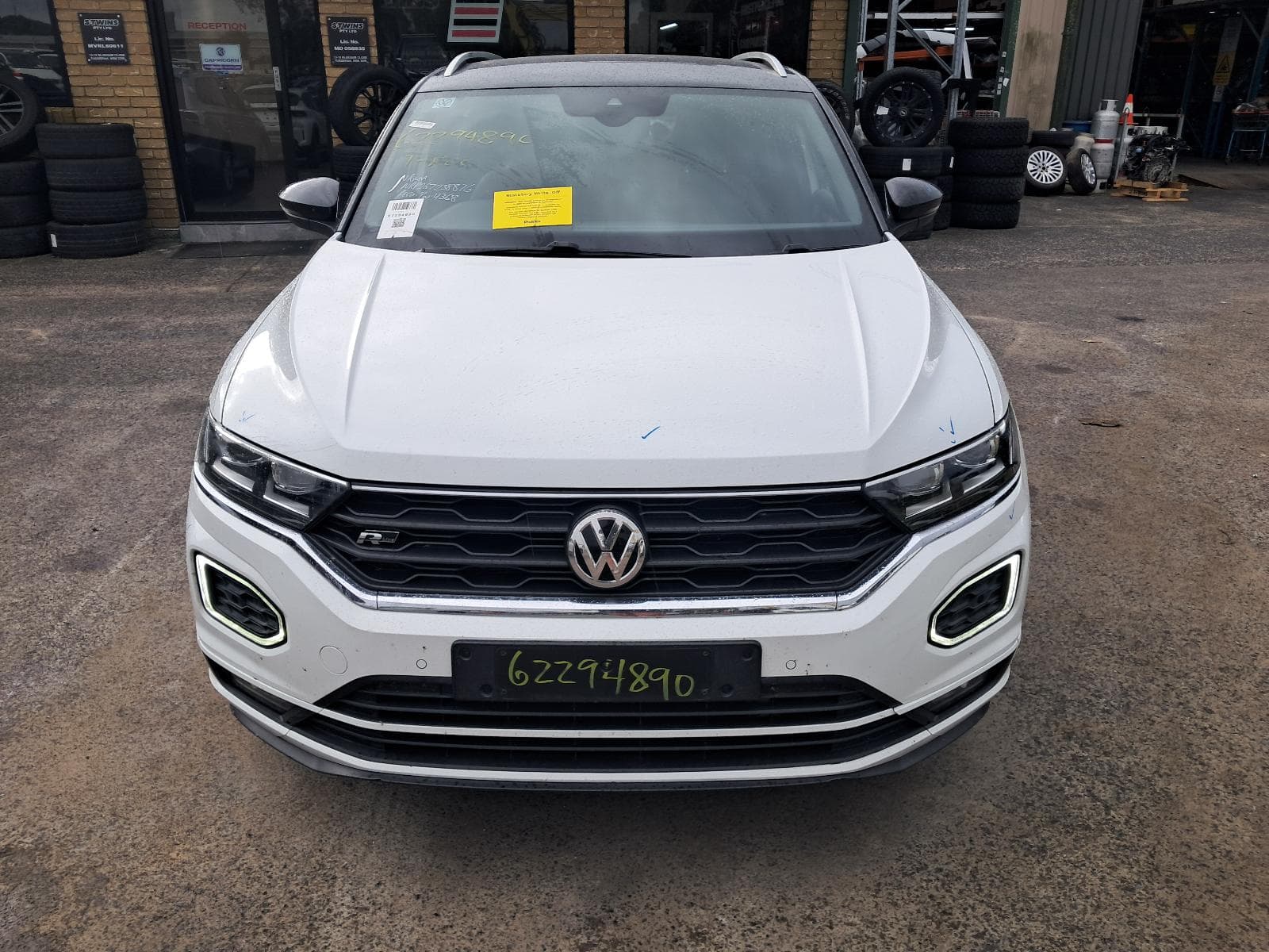 2020 VOLKSWAGEN T-ROC 10